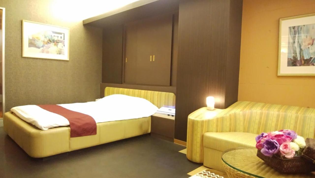 Hotel La.Festa (Adults Only) Takamatsu Esterno foto